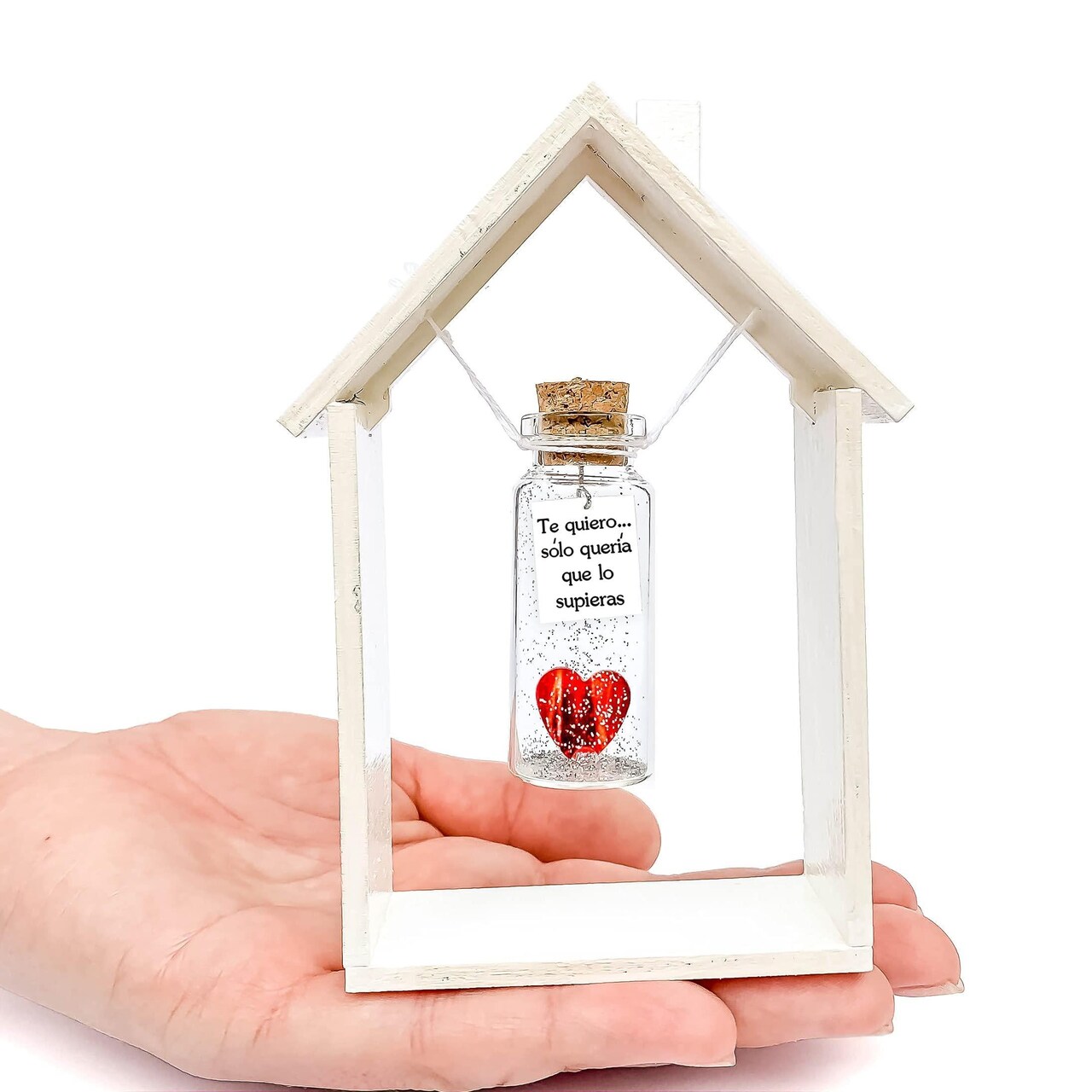 Mensaje romántico en una botella para regalar a tu novio o novia Tarro de los deseos con una tarjeta para tu esposo o esposa (bottle in white wood house Te quiero… sólo quería que lo supieras)
